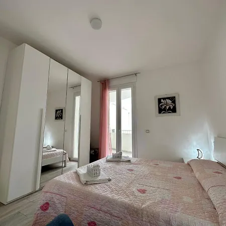 Iris Apartment