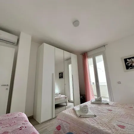 Apartment Iris