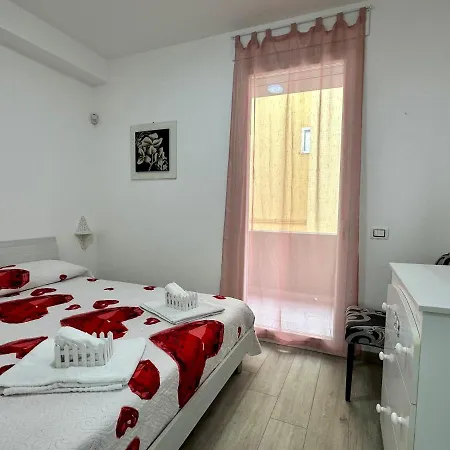 Iris Apartment